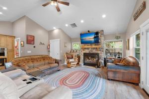 Silver Fork Chalet