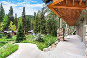 Silver Fork Chalet