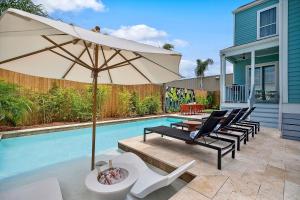Tropical Escape wPool near JazzFest, FQ, Bourbon