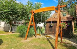 Gorgeous Home In Ferdinandovac With Wifi