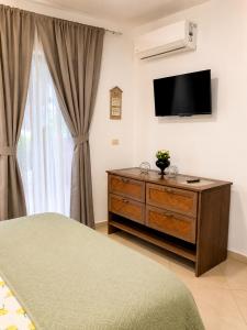 Comfort Room 3 Adults Only