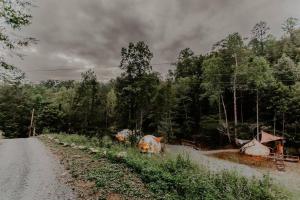 The Perch Glamping by Rafting