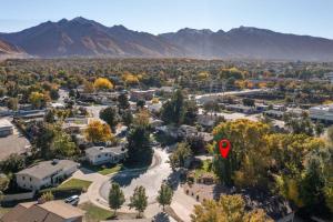 The Murray Cottonwood Circle - Close to Canyons