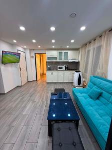 Appartement Moderne avec Vue sur Mer à Ouréah