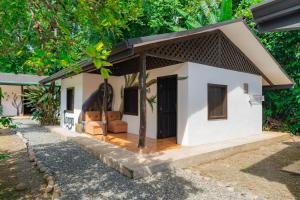 Sloth Bungalows Manzanillo