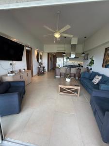 Luxury apartment five minutes by car from the beach