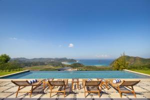 Designer 3-Bedroom Villa with Panoramic Ocean View
