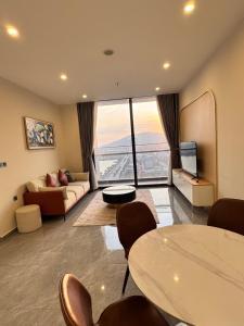 2- Elite Homes 2PN