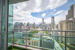 Prime 11, High Floor Over Pool, 2 Br, 2 Balcony