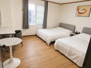 New Star Hotel