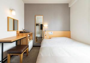 Super Hotel Yokkaichi Route 1