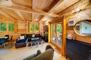 Holiday Home With Pool And Wellness - Happy Rentals