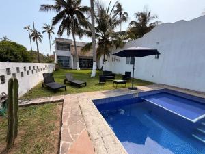 Dalton casa de playa frente al mar y alberca privada