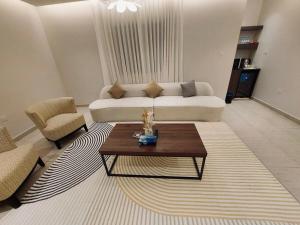 Elevate Eight - Modern 1BR in Al Khobar