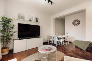 Enjoy Apartments Paz 1 - Bright apartment near Sagrada Familia