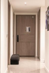 Luxury 3 plus 1 Bedroom Residence in Metropole Opera