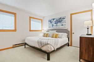 RMR: Rendezvous A1 Condo in Teton Village