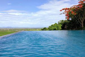Victoria Nui Sam Lodge