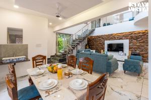 StayVista at Milestone Villa with Pool, Mountain View