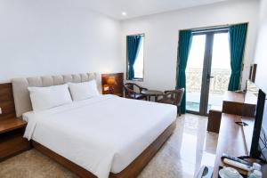 Vogue Hotel & Spa