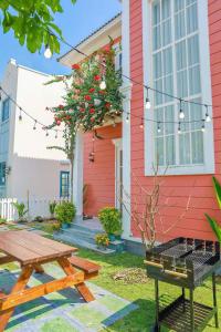 Villa đơn lập 4 phòng ngủ, gần bể bơi khu 3 Novaworld Phan Thiết