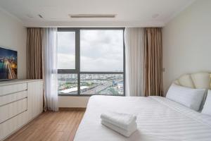 The Suite Landmark Luxury Aparrtment