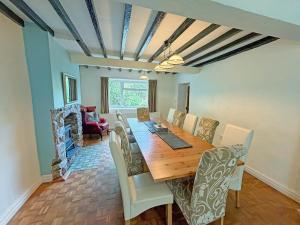 Hendre Aled Farmhouse
