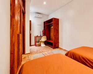 Riad 103 Chelsea Pool and Hammam