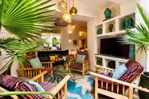Riad 103 Chelsea Pool and Hammam