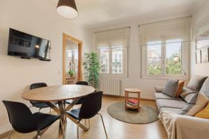 Enjoy Apartments Paz 2 - Bright apartment near Sagrada Familia