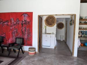 Giraffe Gallery Home