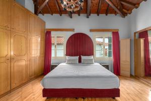 Sokaki Boutique Home