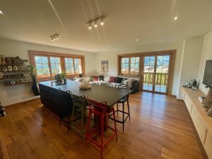 3 bedroom Modern Alpine Escape
