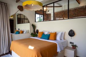 Design-Led 2BR Berawa - Pool & Garden