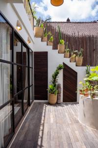 Design-Led 2BR Berawa - Pool & Garden