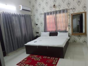 Hotel Shivam Grand Inn