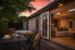 Amber Lodge, Strawberryfield Park - Hot Tub - Free WiFi & Parking
