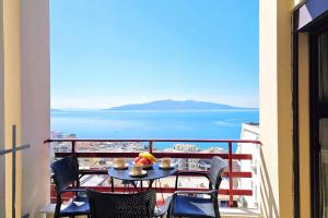 Albina Apartment 118 - Balcony & Sea View - Happy Rentals