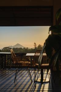 Giriwood Hotel & Villa