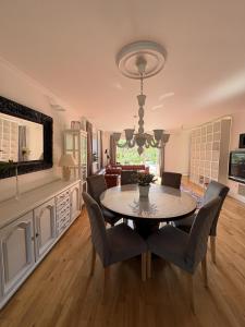 Luxury home close to the old town and the beach