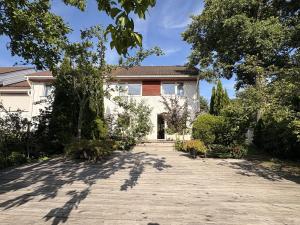 Luxury home close to the old town and the beach