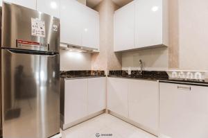 RARE Taman anggrek mall connected 1 bedroom with washing machine fully furnished high floor best view