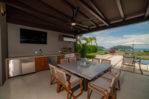 Casa Ohana 5 bdrs ocean view in Los Suenos