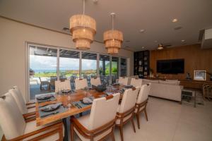 Casa Ohana 5 bdrs ocean view in Los Suenos