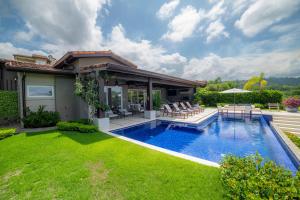Casa Ohana 5 bdrs ocean view in Los Suenos