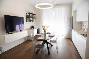 Sannazzaro Home Moderno appartamento in centro