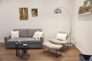 Sannazzaro Home Moderno appartamento in centro