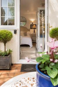 Bel Air - Foye Landing - By Rowes Retreats