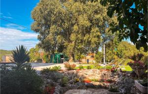1 Bedroom Lovely Home In Korusce