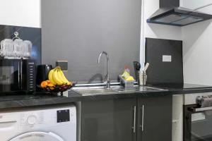 TOS Luxury Modern Private Studio